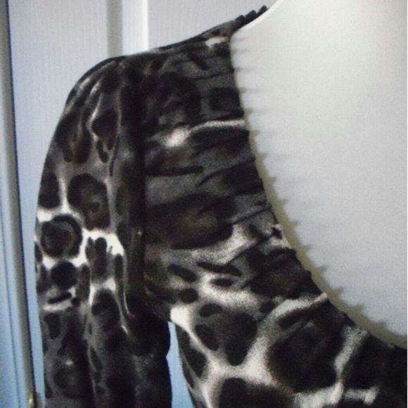 INC KNIT TOP SCOOP NECK 3/4 SLEEVES ANIMAL PRINT SMALL PETITE  SP - Picture 4 of 5